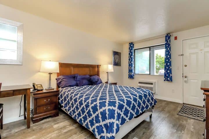 Room 8 of 29