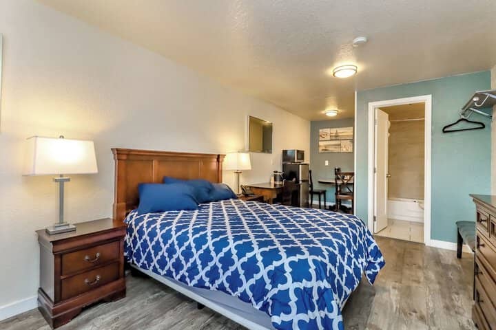 Room 16 of 29