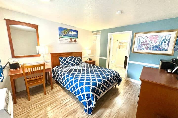 Room 12 of 29